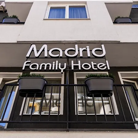 Family Madrid Ξενοδοχείο *